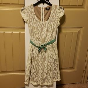 Cream color dress size 3